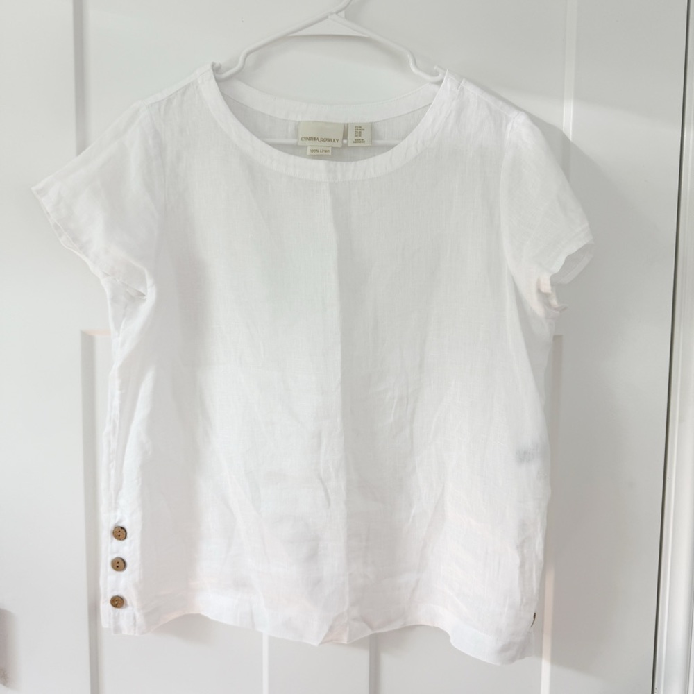 100% Linen Top with Side Buttons - Picture 5 of 6